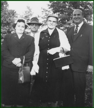 Lucille, Mildred, Emmitt and Russell Thompson Picture